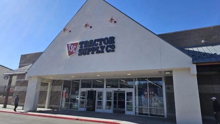 Tractor Supply Co., a dog-friendly shopping destination in Big Bear Lake, California