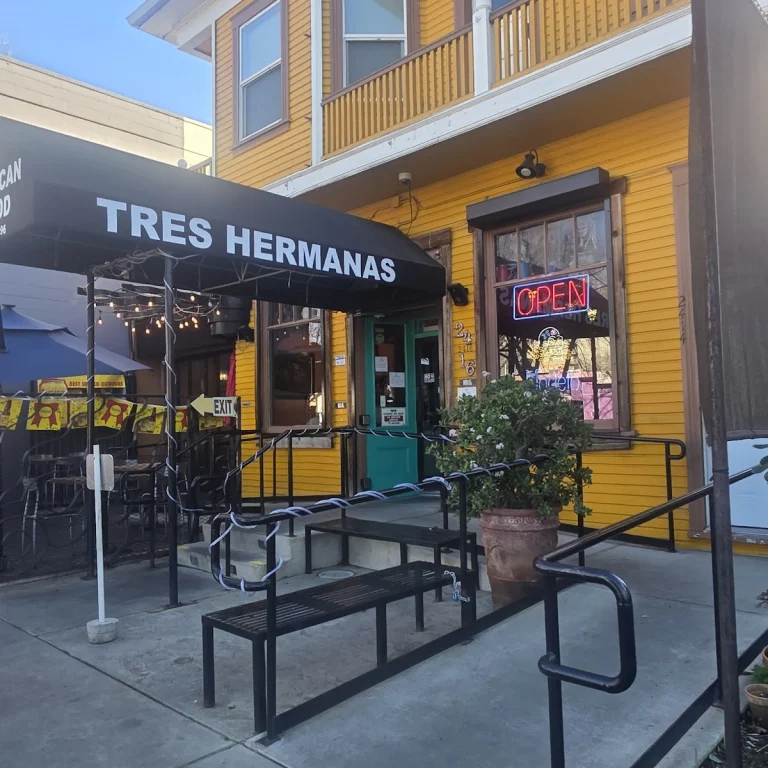 Tres Hermanas, a dog-friendly restaurant in Sacramento, California