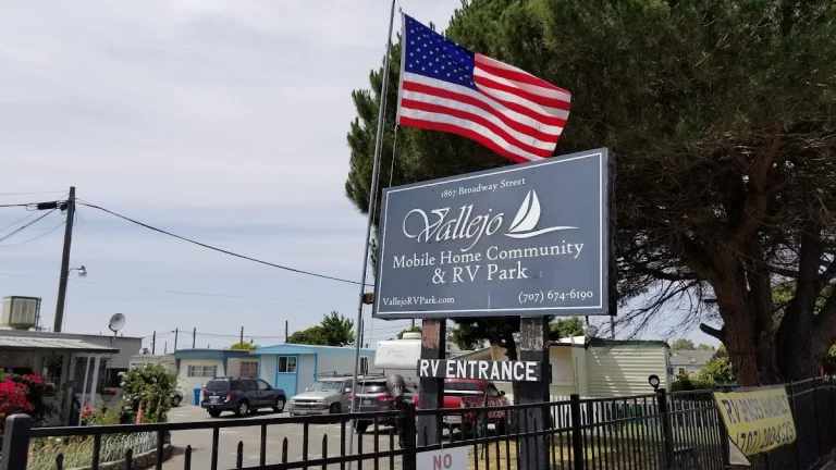 Vallejo Mobile RV park, a dog-friendly campground in Vallejo, California