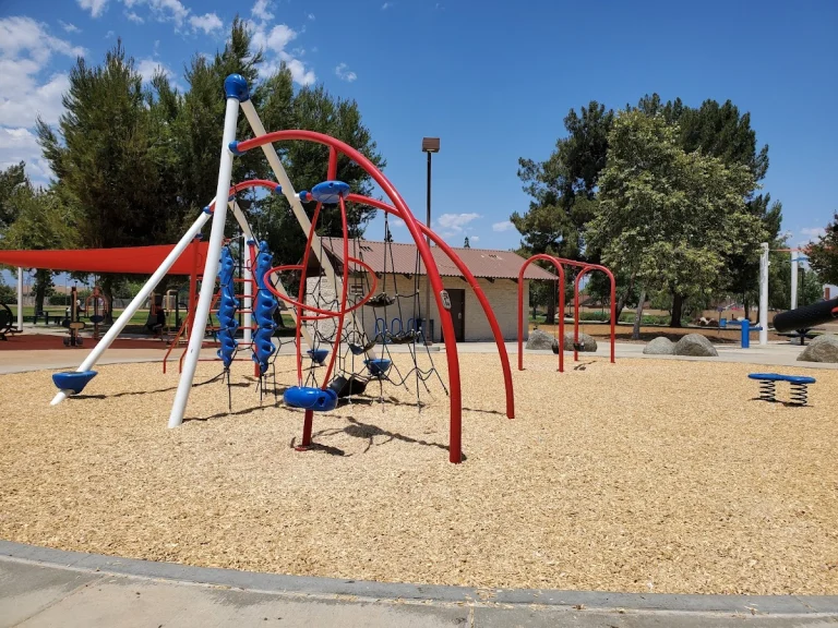 Veterans Memorial Park, a dog-friendly hiking trail in Ontario, California