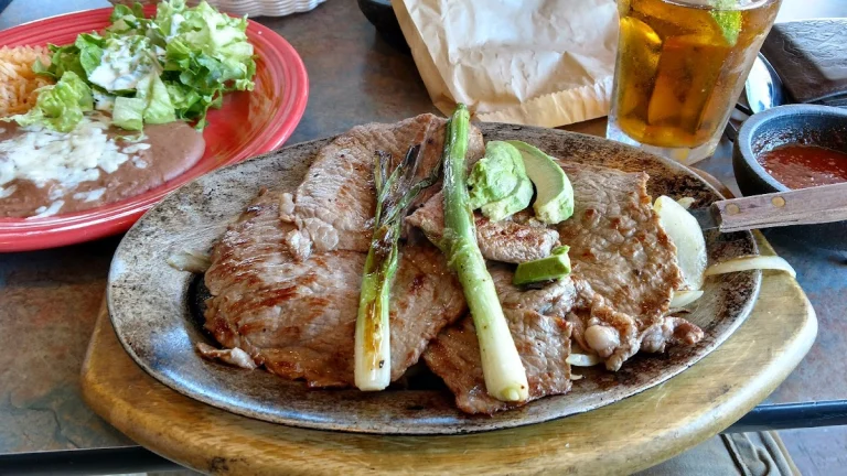 Vientos Mexican Cocina, a dog-friendly restaurant in Sacramento, California