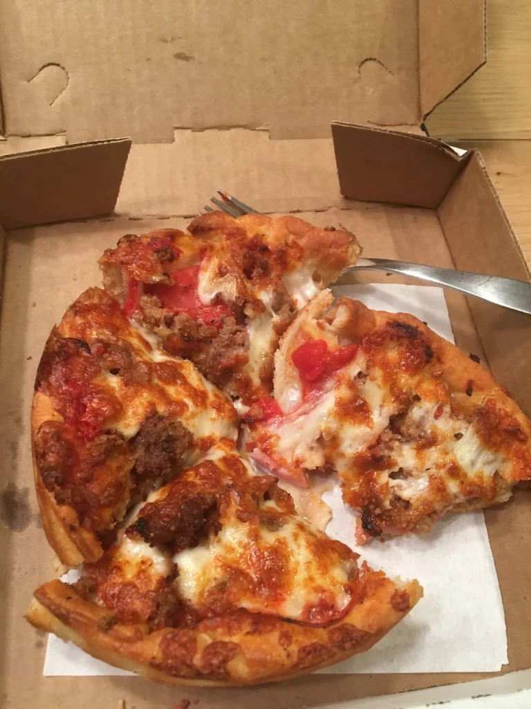 Windy City Pizza & Barbecue., a dog-friendly restaurant in San Mateo, California
