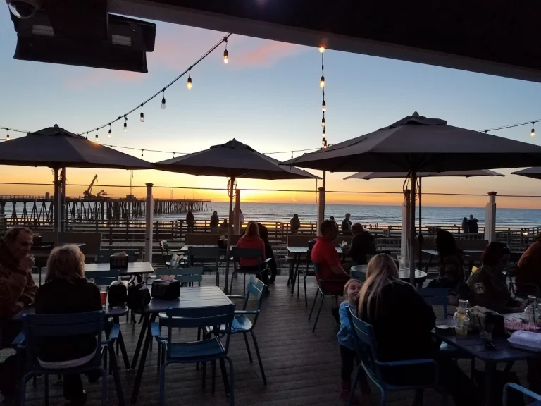 Wooly’s Beach Bar & Grill