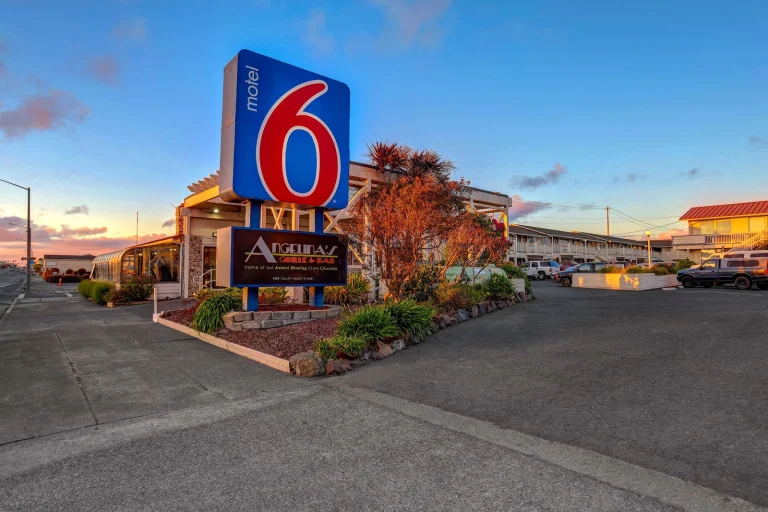 Motel 6 Fort Bragg